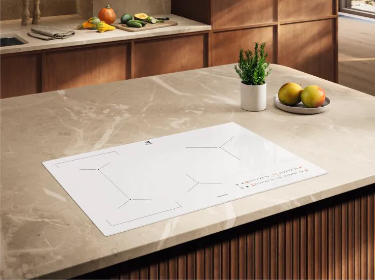Electrolux כיריים אינדוקציה 80 ס"מ 4 מוקדים אזור גמיש צבע לבן תוצרת Electrolux דגם EIV83440CW — תמונה 2
