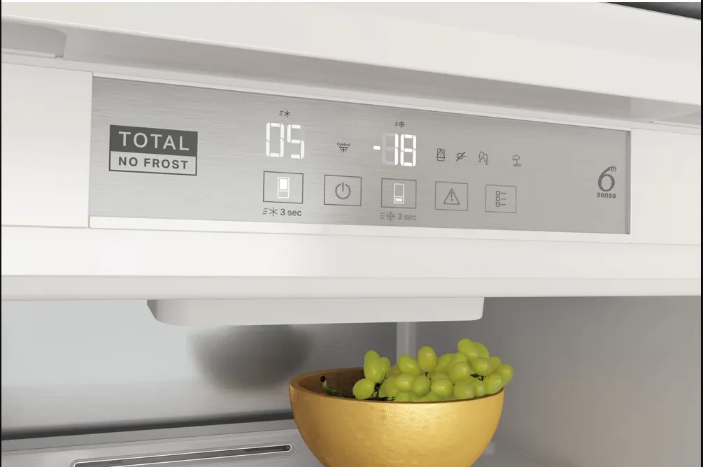 Bauknecht מקרר אינטגרלי מקפיא תחתון 60 ס"מ TOTAL NO FROST גב נירוסטה מנוע אינוורטר תוצרת Bauknecht דגם KGITNIS18F2M — תמונה 9