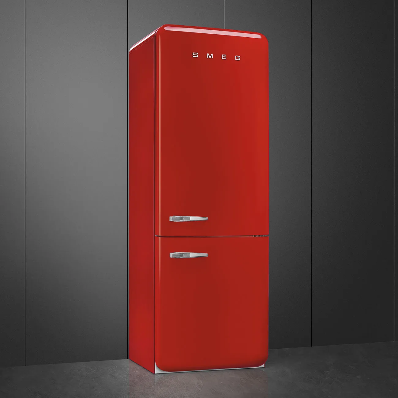 SMEG מקרר מקפיא תחתון רטרו בצבע אדום מסדרת 50'Retro Style תוצרת SMEG דגם FAB38 — תמונה 4