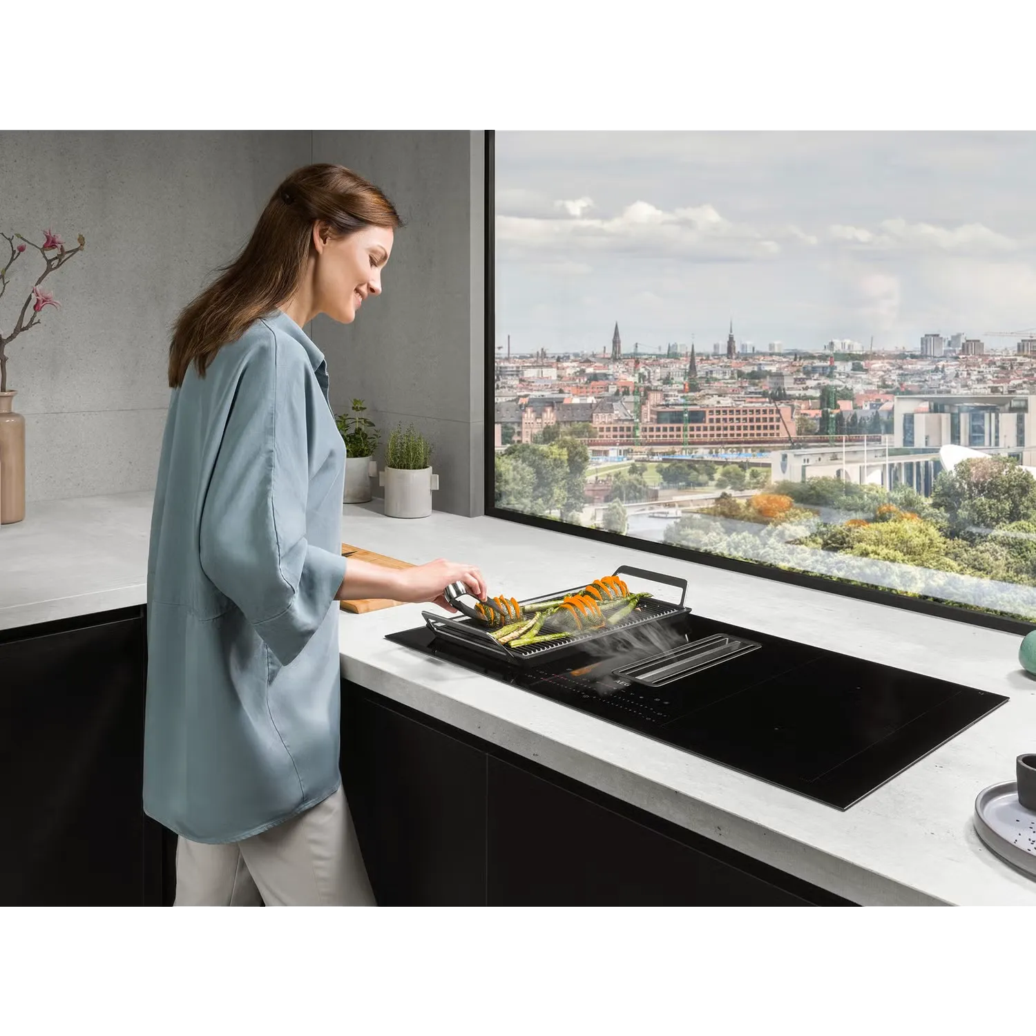 AEG כיריים אינדוקציה בשילוב קולט אדים 83 ס"מ MaxiSense® Plus תוצרת AEG דגם CCE84751FB — תמונה 8