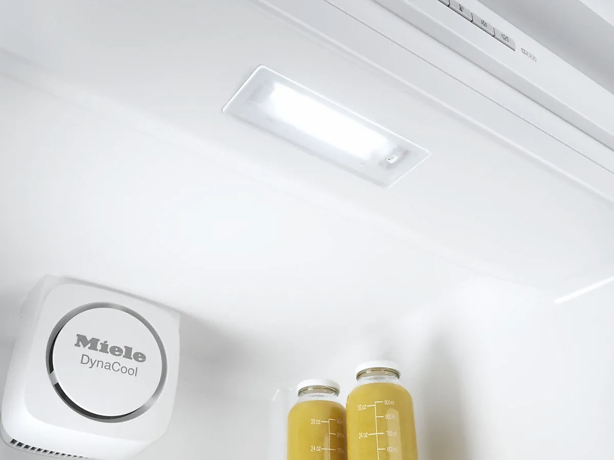 Miele מקרר מקפיא תחתון 60 ס"מ 2 מטר גובה קו ארון נירוסטה מוברשת תוצרת Miele דגם KFN 29162 D — תמונה 8