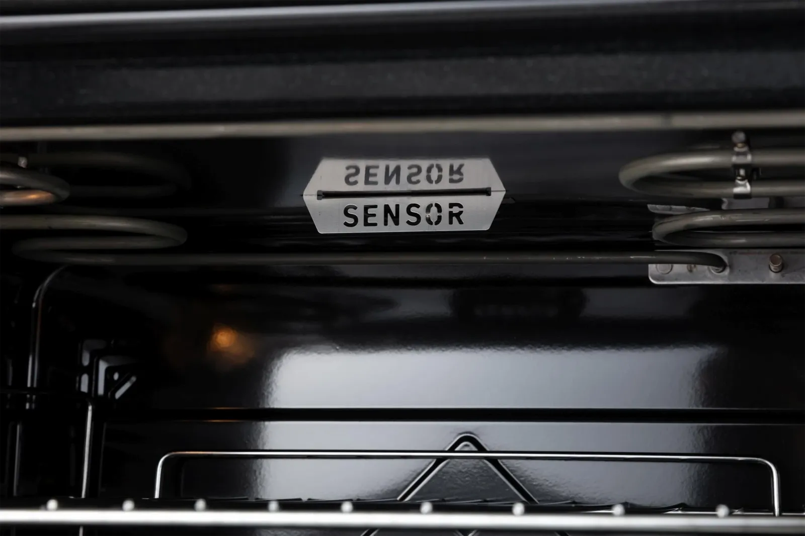 De Dietrich תנור בנוי 60 ס"מ פירוליטי שחור פחם סדרת Coal Black מצב שבת חיישן לחות תוצרת De Dietrich צרפת דגם DOP8574BB — תמונה 8