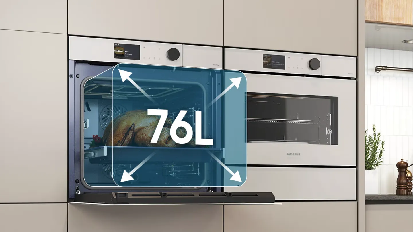 תנור אידוי Dual cook Full steam פירוליטי 60 ס"מ AIRFRY בעיצוב יוקרתי עם מצלמת AI פתיחה חשמלית ללא ידית תוצרת Samsung דגם NV7B7997AAK 