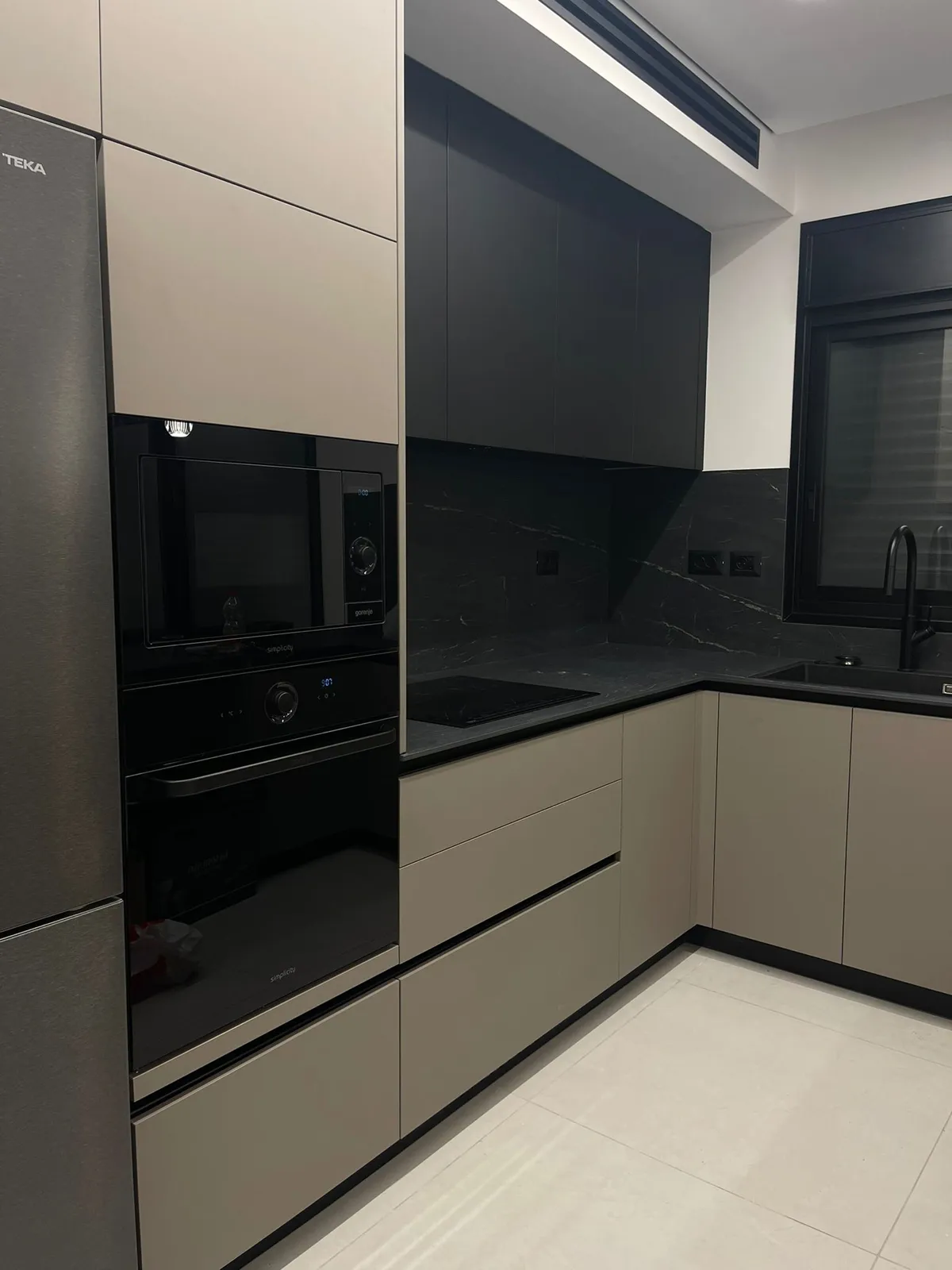 Gorenje תנור בנוי 60 ס''מ אפייה בלחות ExtraSteam ו-AirFry שחור מלא סדרת Simplicity תוצרת Gorenje דגם BOS8737SYB — תמונה 7