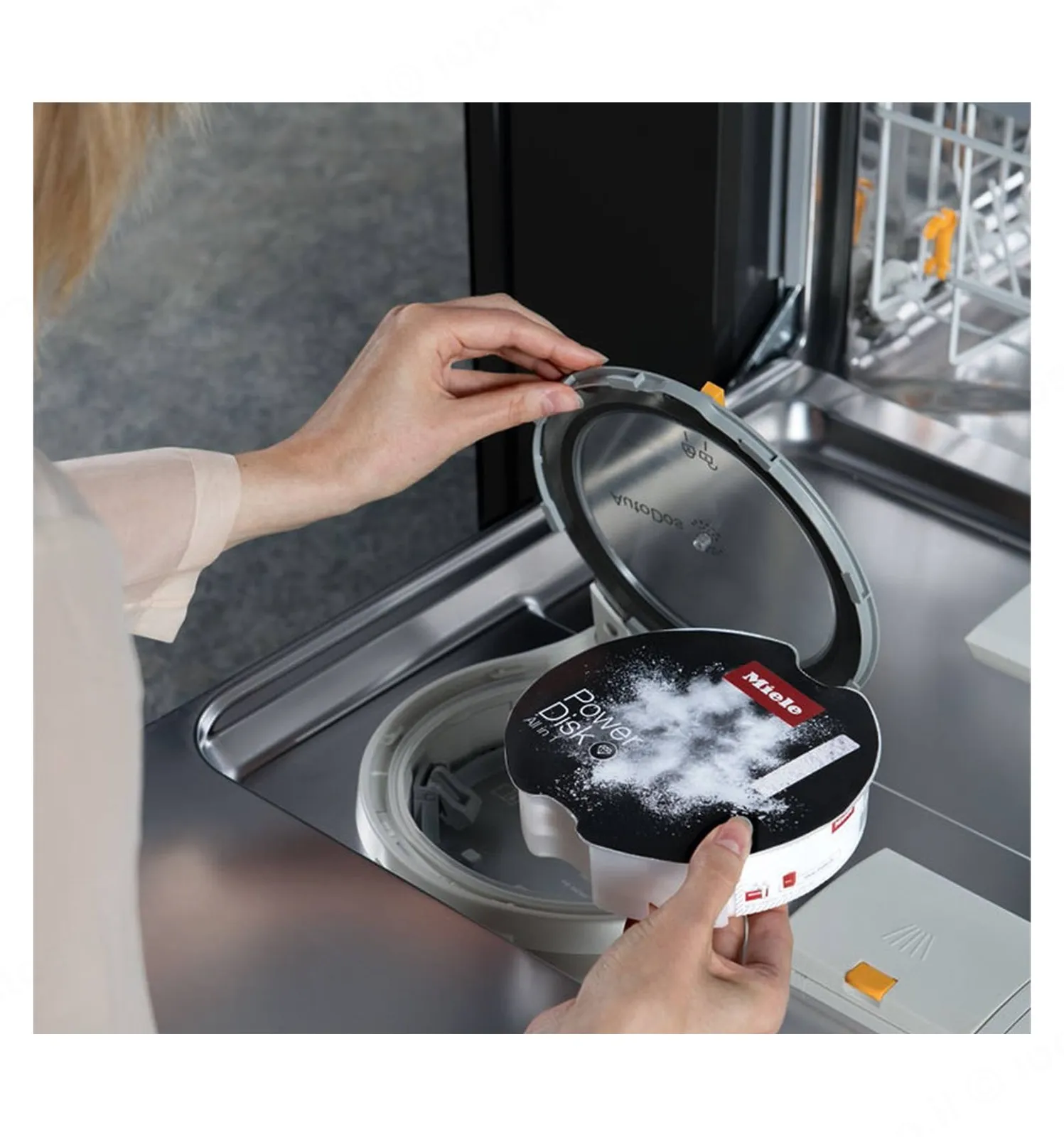 Miele מדיח כלים אינטגרלי מלא 60 ס"מ תוצרת Miele דגם G 7365 SCVi XXL AutoDos — תמונה 9