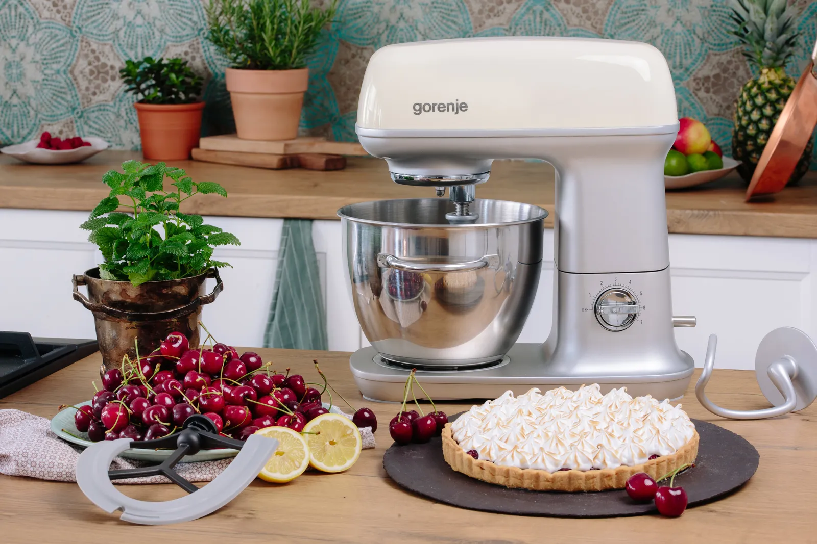 Gorenje מיקסר משולב 4.5 ליטר 1000W סדרת הרטרו גימור שנהב תוצרת Gorenje דגם MMC1000RL — תמונה 8