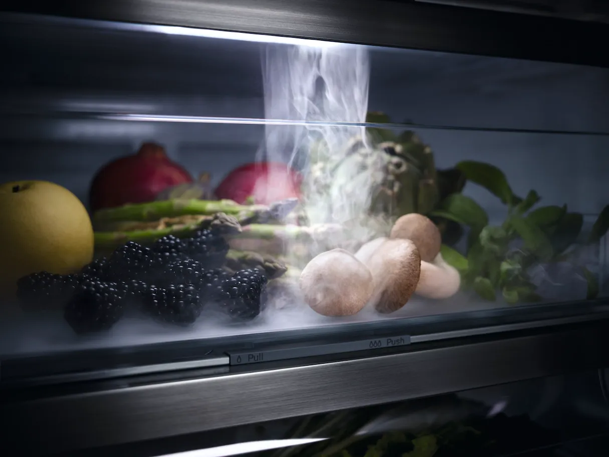 Miele מקרר אינטגרלי 60 ס''מ 325 ליטר ללא מקפיא FlexiLight2.0 PerfectFresh Active תוצרת Miele דגם K 7777 B — תמונה 7