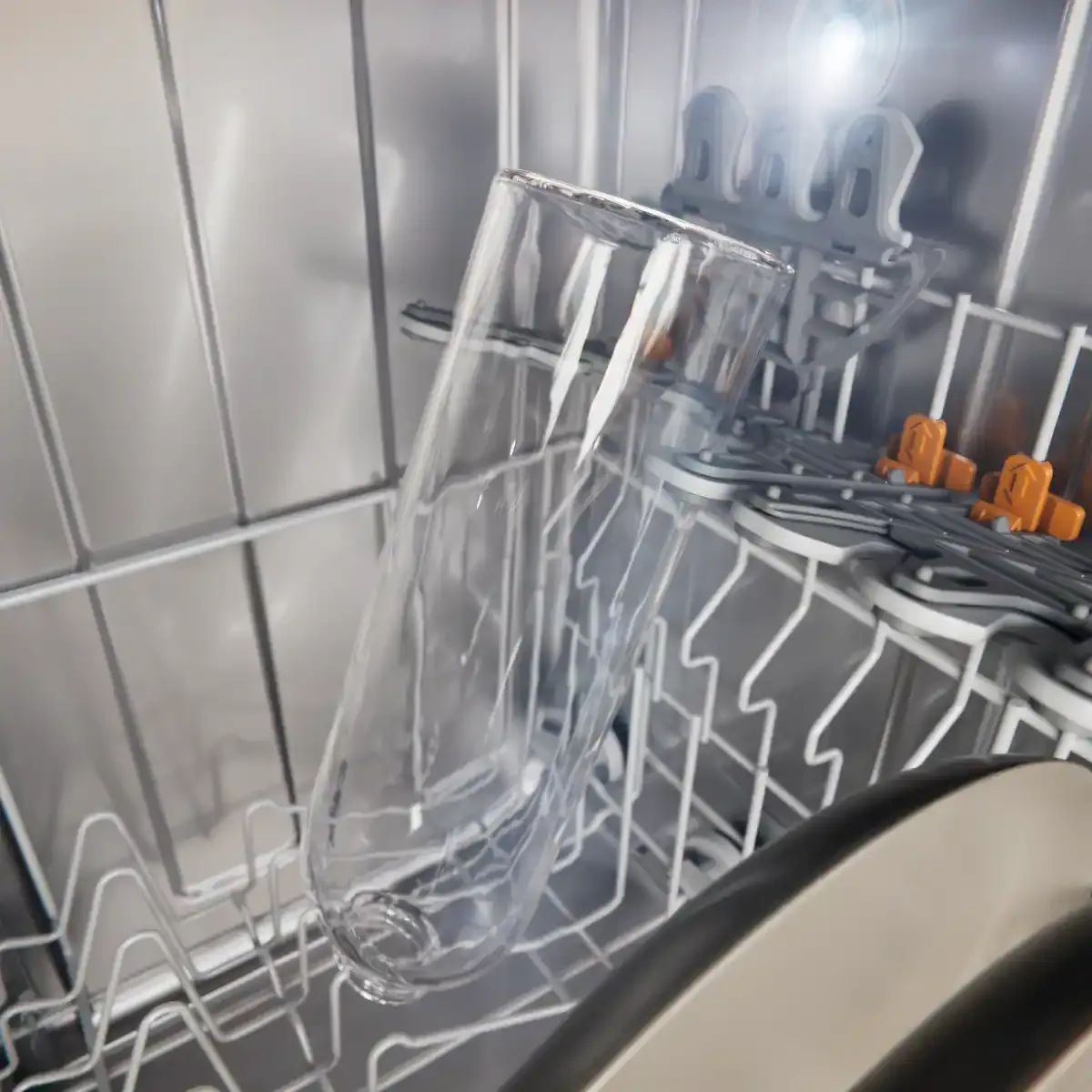 Miele מדיח כלים אינטגרלי מלא 60 ס"מ פתיחה בנקישה תוצרת Miele דגם G 7980 SCVi AutoDos K2O — תמונה 17