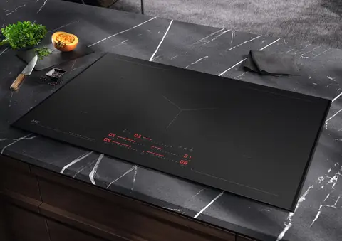 AEG