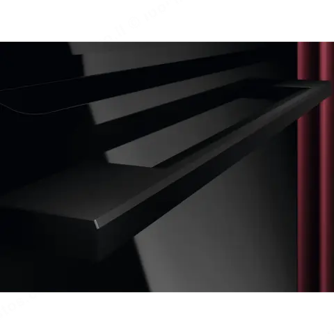 AEG