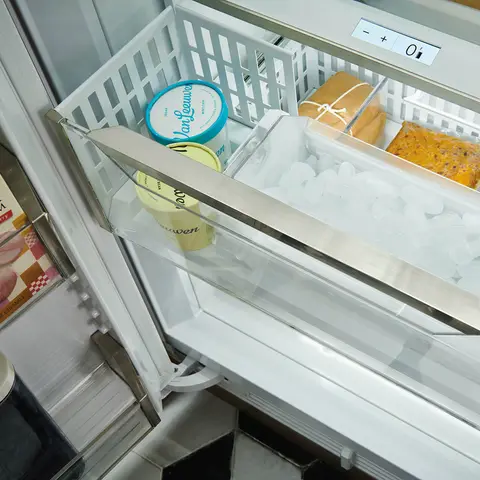 SUB ZERO