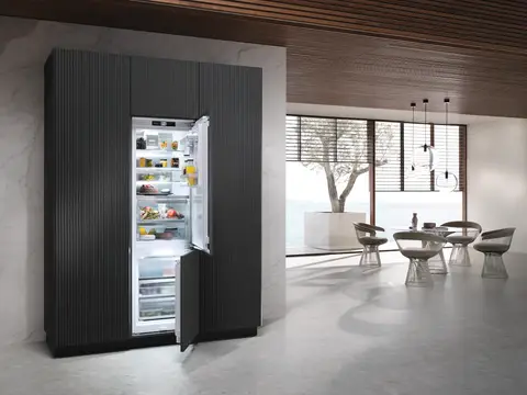 Miele מקרר אינטגרלי מקפיא תחתון 60 ס''מ NO-FROST טריקה שקטה IceMaker חיבור צנרת תוצרת Miele דגם KFN 7795 D Prestige