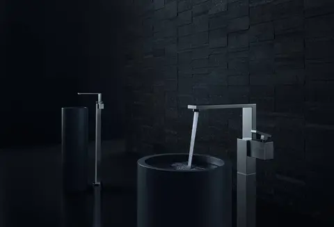 AXOR