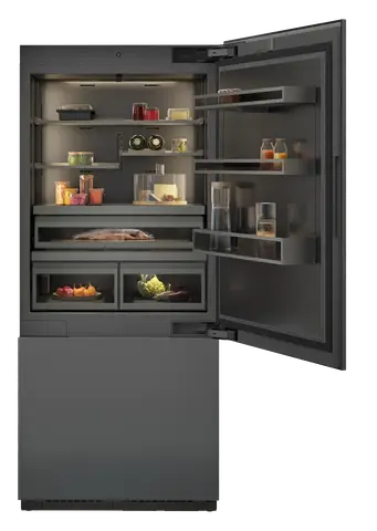 GAGGENAU מקרר אינטגרלי מקפיא תחתון 90 ס''מ דלת Push-to-open יצרן קרח גימור פנים נירוסטה שחורה סדרת Expressive תוצרת GAGGENAU דגם RVB497190